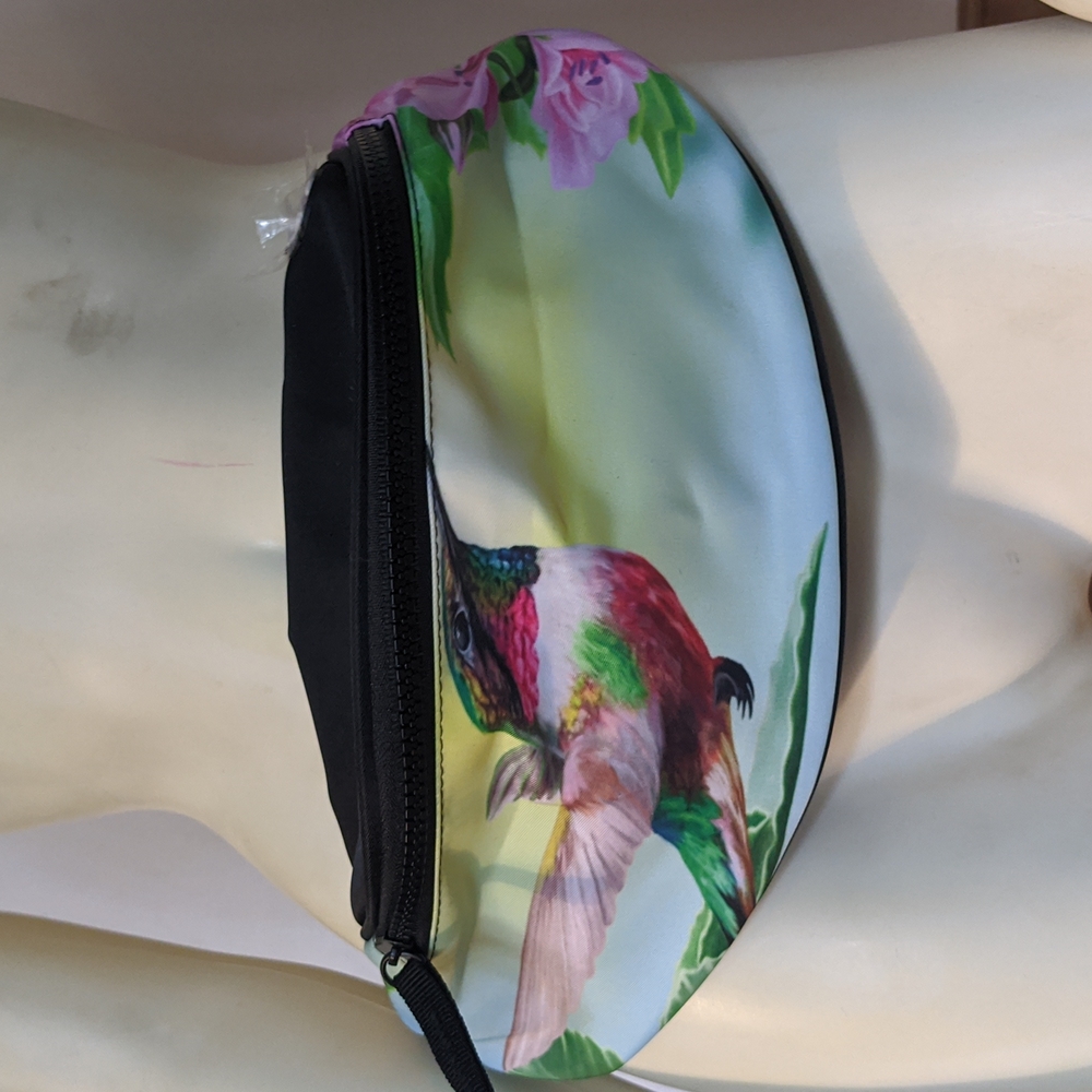 New in Package Hummingbird Waist Pack